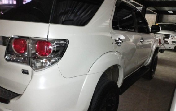 White Toyota Fortuner 2014 for sale in Marikina-3