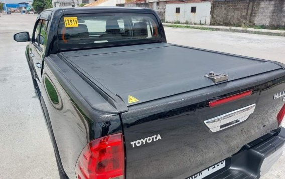 Sell White 2019 Toyota Hilux in Marikina-4