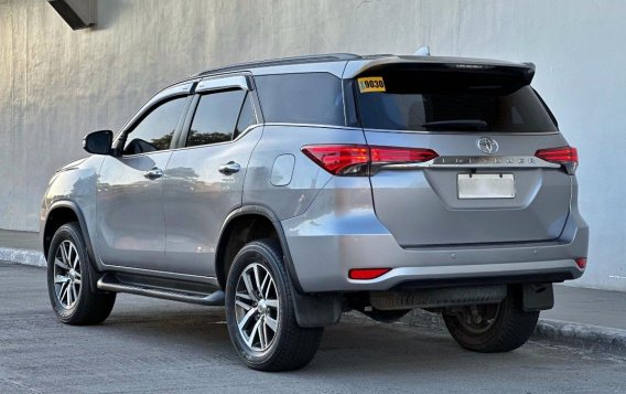 Silver Toyota Fortuner 2017 for sale in Automatic-3