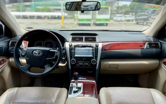 2013 Toyota Camry  2.5 V in Makati, Metro Manila-16