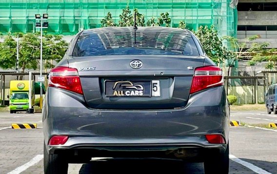 Selling White Toyota Vios 2015 in Makati-8