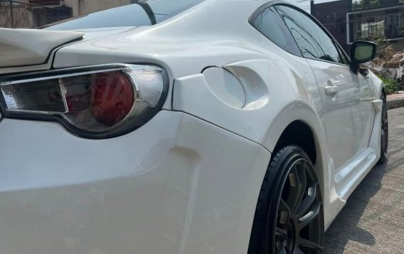 Sell White 2013 Toyota 86 in Quezon City-7