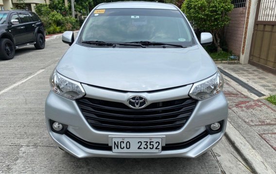White Toyota Avanza 2017 for sale in Automatic-2