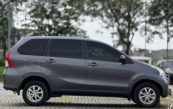 White Toyota Avanza 2015 for sale in Makati-7