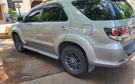 Silver Toyota Fortuner 2016 for sale in Quezon City-2