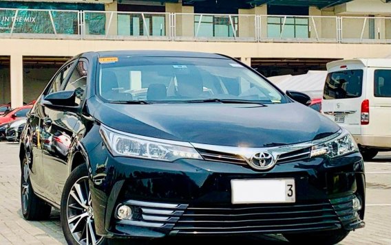 White Toyota Corolla altis 2018 for sale in Automatic-2