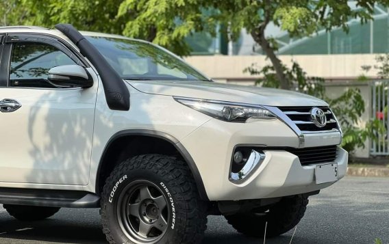 Selling Pearl White Toyota Fortuner 2017 in Manila-2