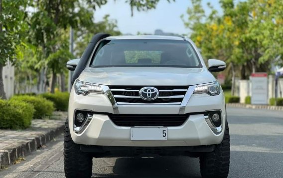 Selling Pearl White Toyota Fortuner 2017 in Manila-1