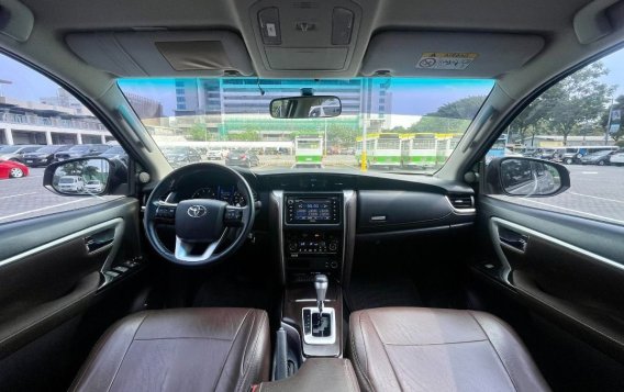 Sell White 2019 Toyota Fortuner in Makati-7