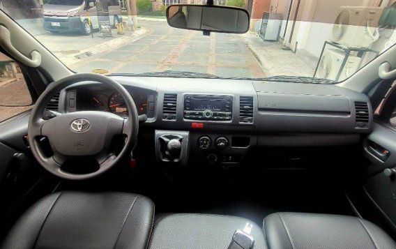 Sell White 2020 Toyota Hiace in Cainta-3