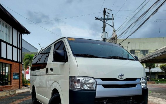 Sell White 2020 Toyota Hiace in Cainta-1