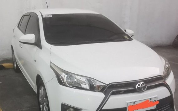 Selling White Toyota Yaris 2016 in Manila