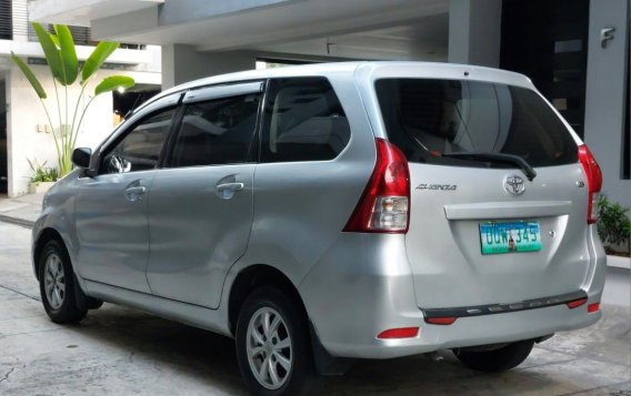 Sell White 2014 Toyota Avanza in Quezon City-4
