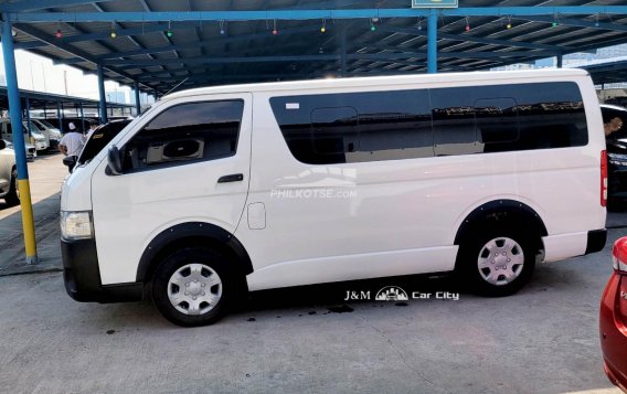 2020 Toyota Hiace  Commuter 3.0 M/T in Pasay, Metro Manila-7