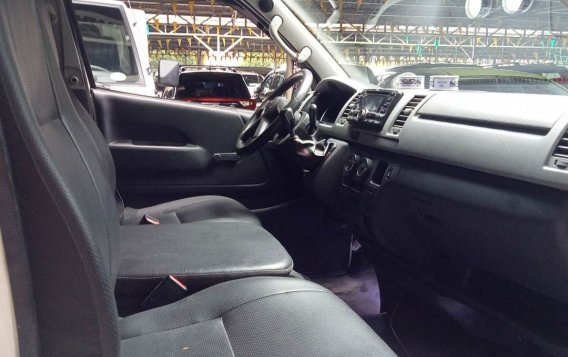 White Toyota Hiace 2013 for sale in Pasay-5