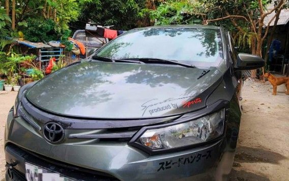 Selling White Toyota Vios 2017 in Quezon City-6