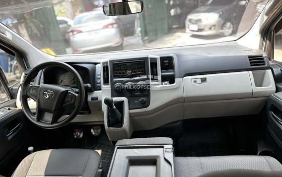 2021 Toyota Hiace in Quezon City, Metro Manila-3