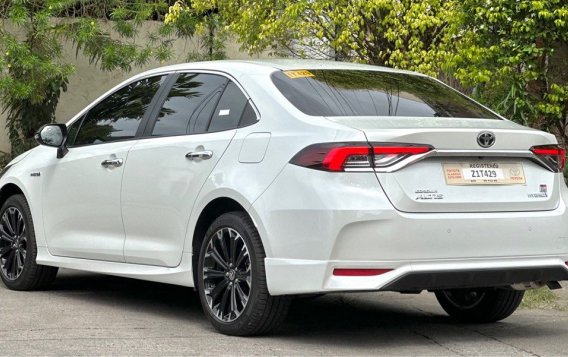 Selling White Toyota Corolla altis 2023 in Las Piñas-4