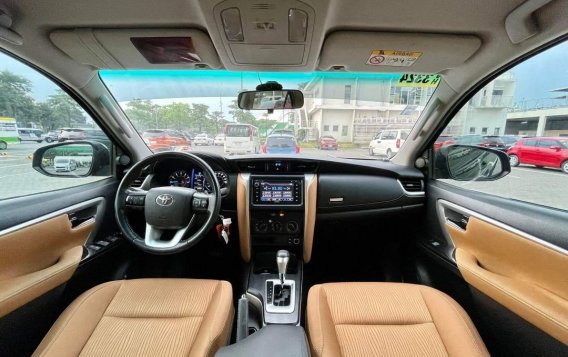 White Toyota Fortuner 2017 for sale in Makati-3