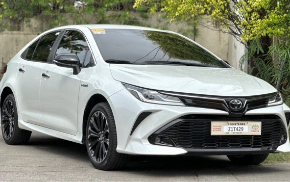 Selling White Toyota Corolla altis 2023 in Las Piñas