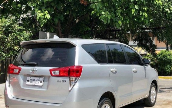 White Toyota Innova 2021 for sale in Pasig-3