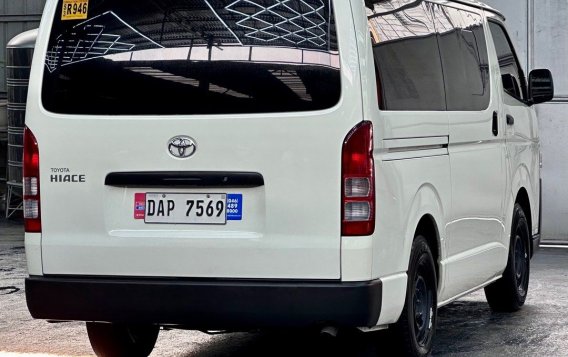 Sell White 2022 Toyota Hiace in Parañaque-4