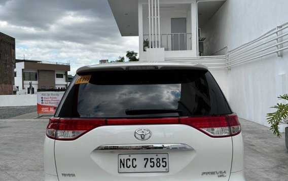 White Toyota Previa 2018 for sale in San Juan-2