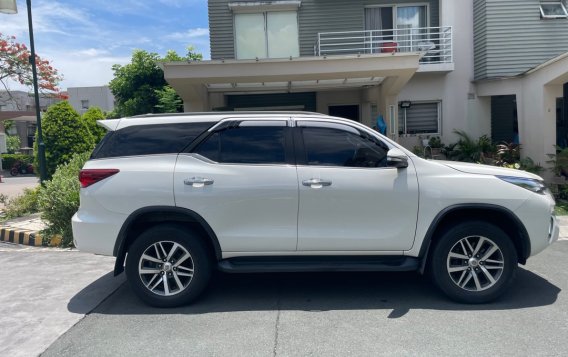 Sell White 2017 Toyota Fortuner in Pasig-3