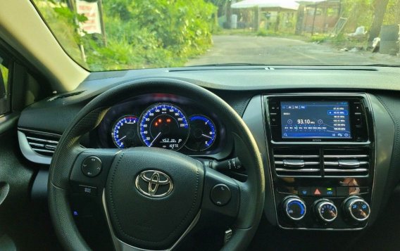 Sell White 2022 Toyota Vios in Manila-5