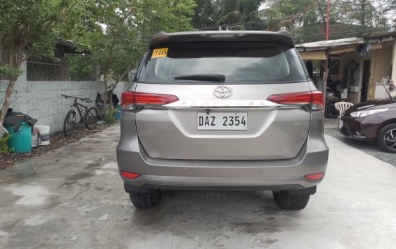 Bronze Toyota Fortuner 2020 for sale in Quezon City-4
