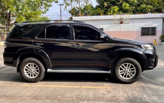 White Toyota Fortuner 2012 for sale in Parañaque-2