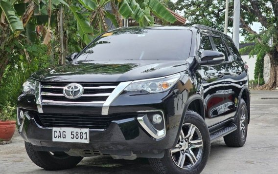 White Toyota Fortuner 2018 for sale in Manila-2