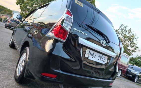 Black Toyota Avanza 2016 SUV / MPV for sale in Manila-5