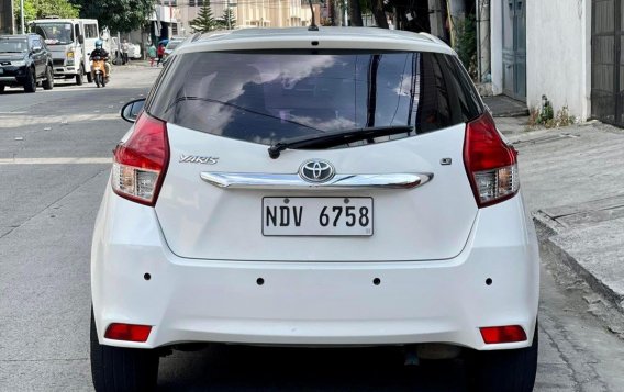 White Toyota Yaris 2016 for sale in Manila-5
