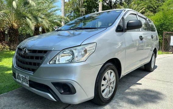 White Toyota Innova 2015 for sale in Automatic-1