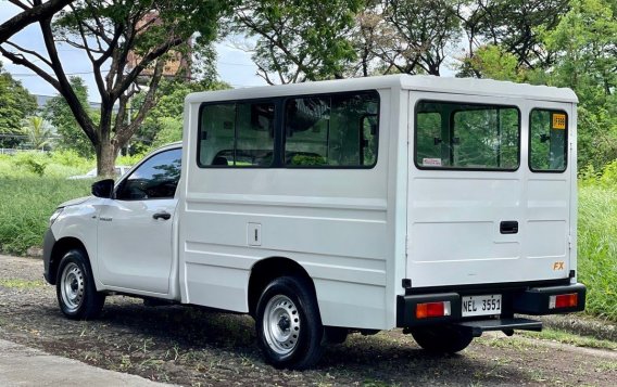 White Toyota Hilux 2021 for sale in Parañaque-1
