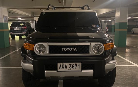 Selling Green Toyota Fj Cruiser 2015 in Makati-1