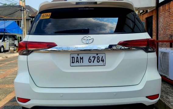 White Toyota Fortuner 2019 for sale in Automatic-9