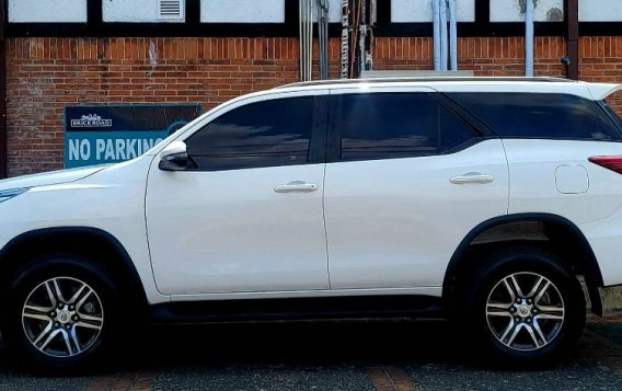 White Toyota Fortuner 2019 for sale in Automatic-7