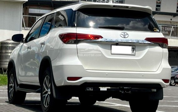 2017 Toyota Fortuner  2.4 V Diesel 4x2 AT in Makati, Metro Manila-6