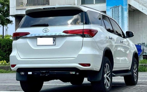 White Toyota Fortuner 2002 for sale in Makati-1