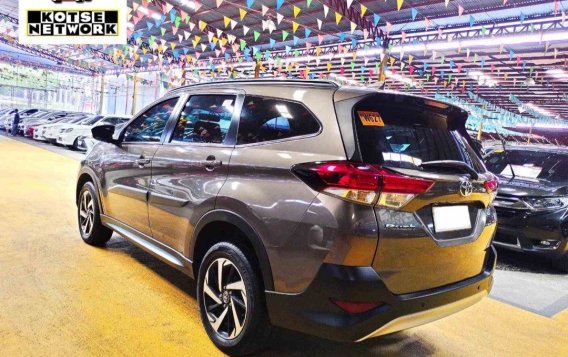 White Toyota Rush 2019 for sale in Quezon City-5