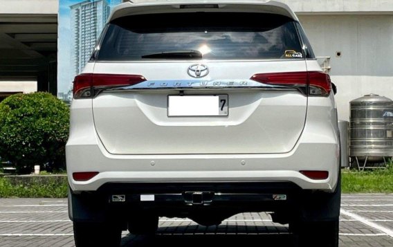 White Toyota Fortuner 2002 for sale in Makati-5