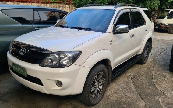 Sell White 2020 Toyota Fortuner in Manila-9