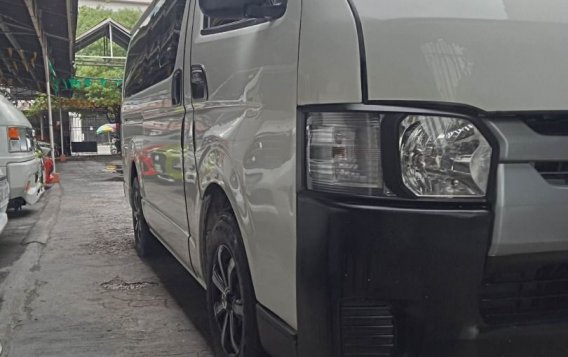 White Toyota Hiace 2018 for sale in Pasay-6