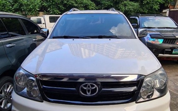 Sell White 2020 Toyota Fortuner in Manila-1
