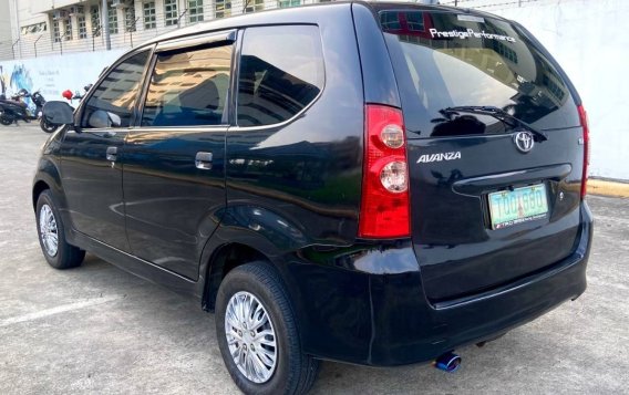 Sell White 2012 Toyota Avanza in Caloocan-2