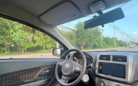 Selling White Toyota Wigo 2019 in Parañaque-6