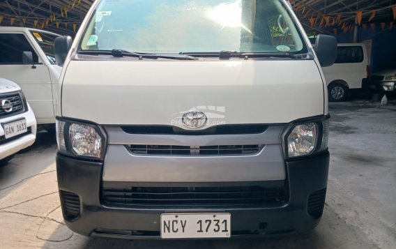 2017 Toyota Hiace in Pasay, Metro Manila-18