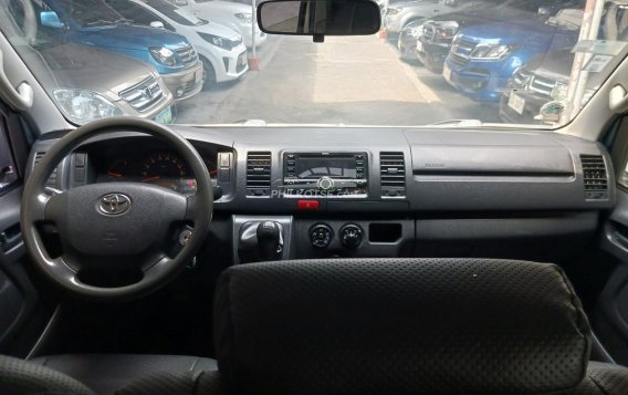 2017 Toyota Hiace in Pasay, Metro Manila-5